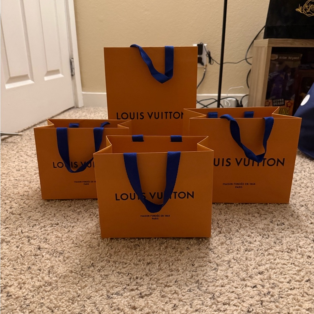 Louis Vuitton Shopping Bags
